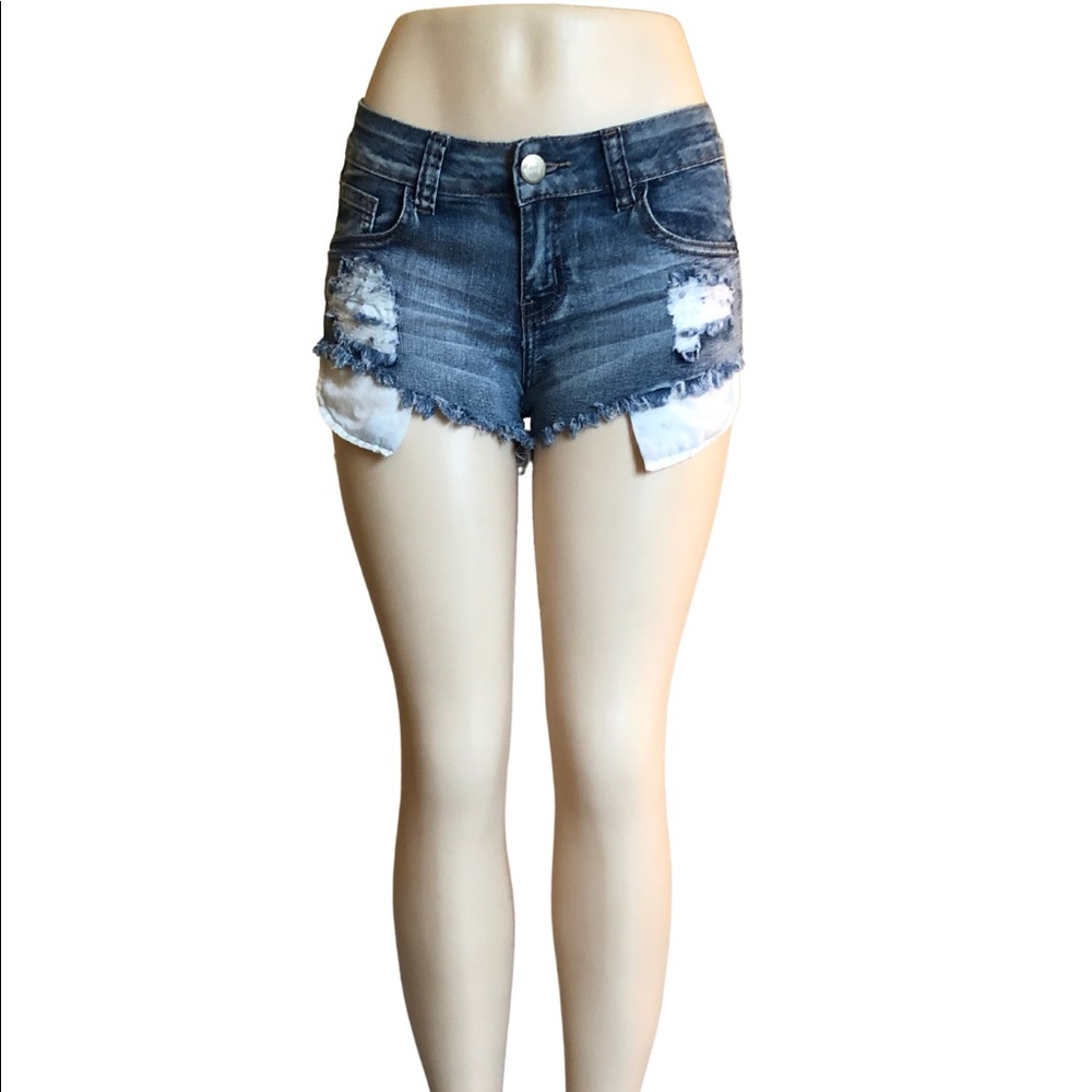 🌻 Super Cute Denim Shorts 🌻